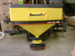 Snow Ex Pivot Pro 1075